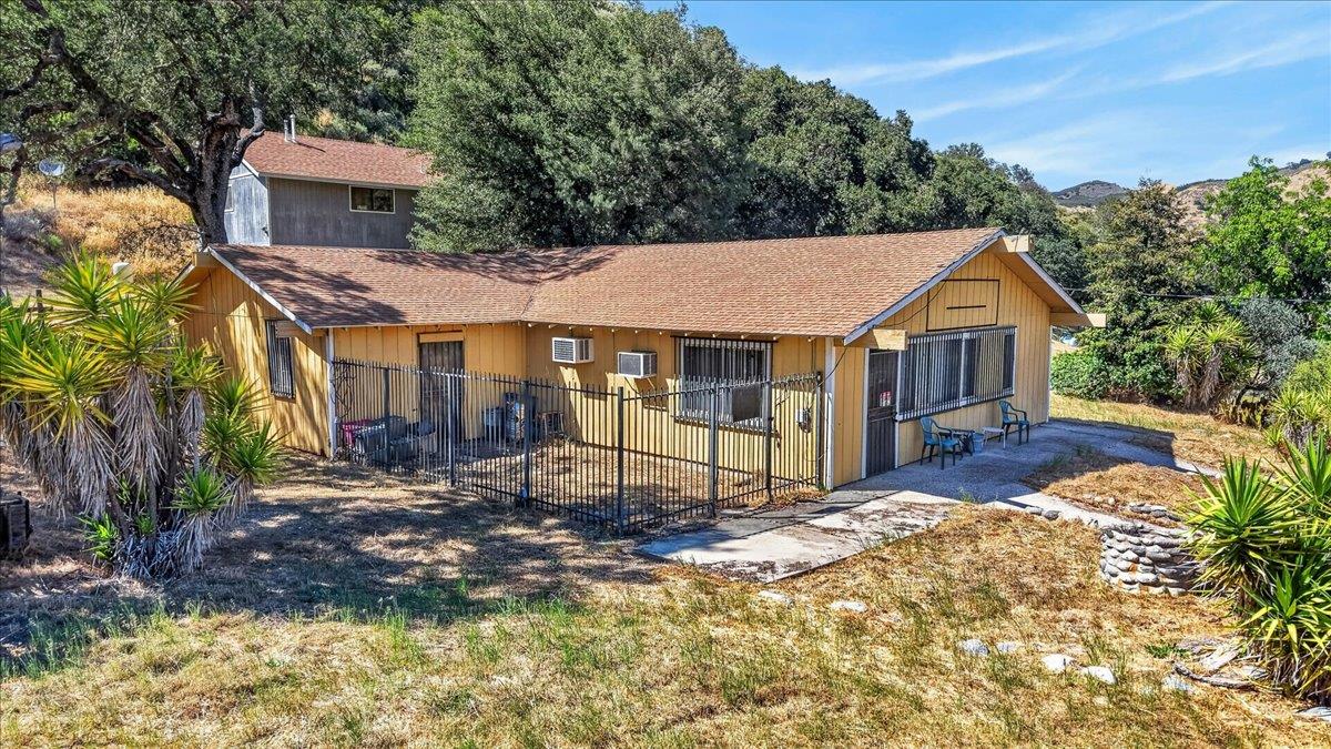 46404 Arroyo Seco Road Greenfield, CA 93927 - Photo 38 of 53 a view of a house with a yard and sitting area