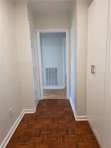 $2,400 | 552 Metairie Lawn Drive, Metairie, LA 70001