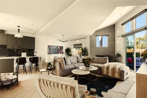 $8,500 | 610 9th Street, Unit A, Hermosa Beach, CA 90254