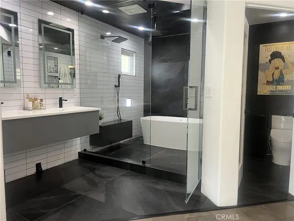 $8,500 | 610 9th Street, Unit A, Hermosa Beach, CA 90254
