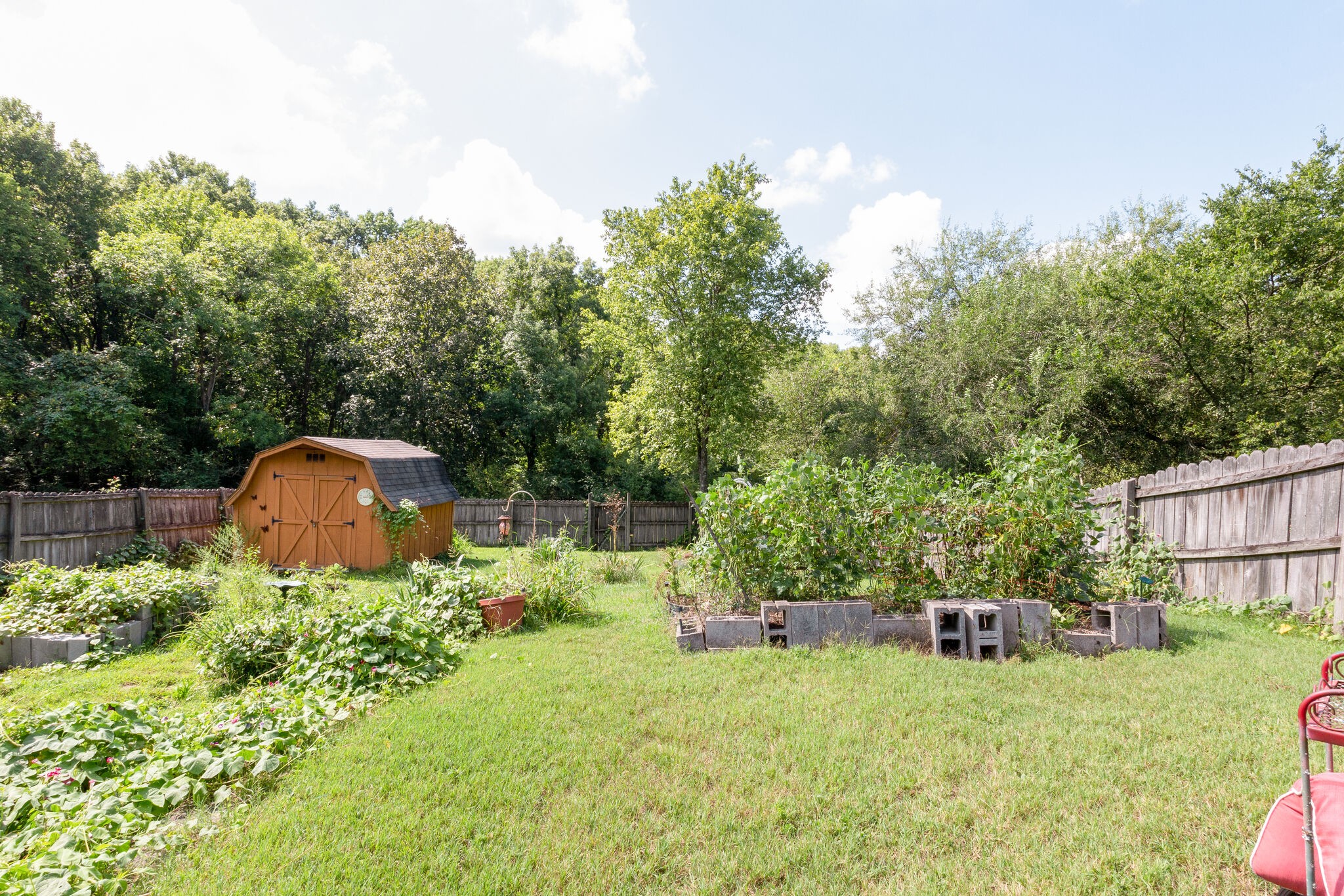 1216 Idlewild Place Madison, TN 37115 - Photo 22 of 24 a garden view