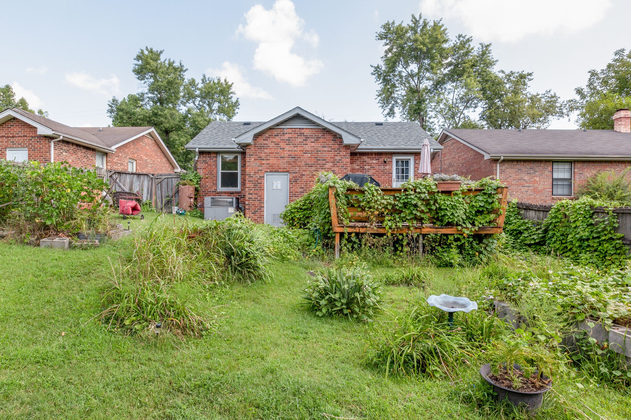 1216 Idlewild Place Madison, TN 37115 - Photo 24 of 24 a front view of house with yard and green space