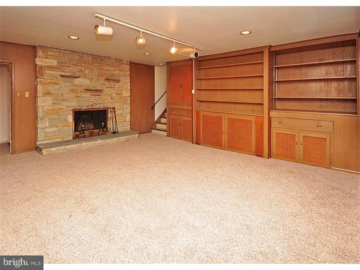641 Ashbourne Road Cheltenham, PA 19012 - Photo 15 of 24 Family Room