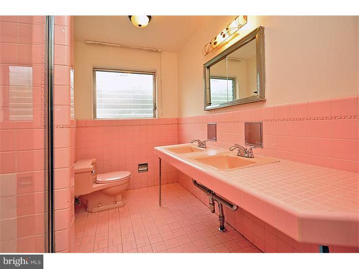 641 Ashbourne Road Cheltenham, PA 19012 - Photo 18 of 24 Bathroom