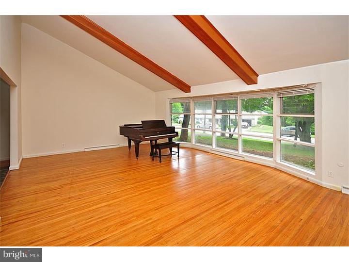641 Ashbourne Road Cheltenham, PA 19012 - Photo 7 of 24 Living Room