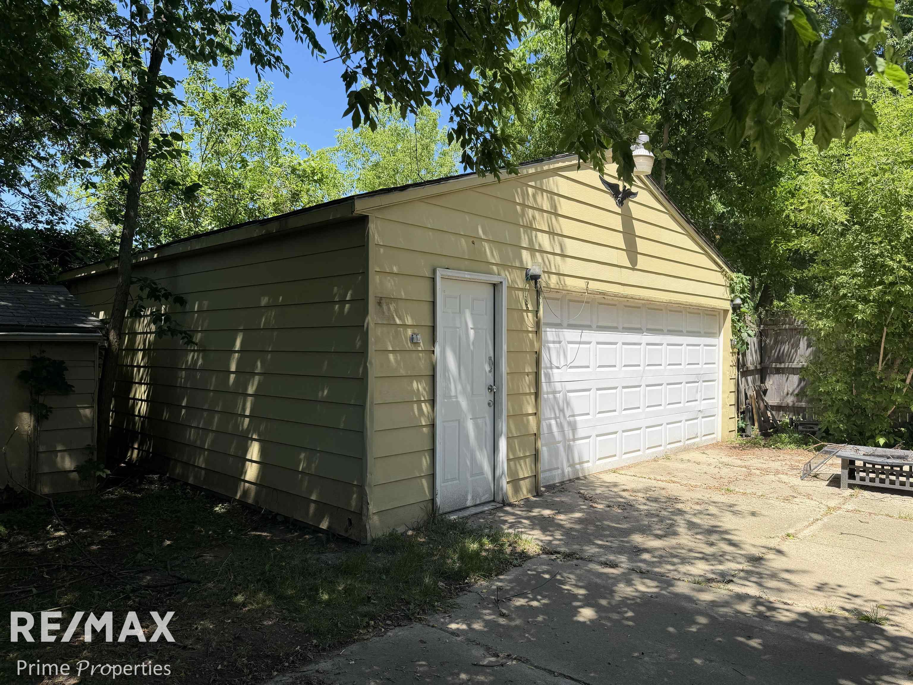 4051 O'Connor Road Flint, MI 48504 - Photo 5 of 17