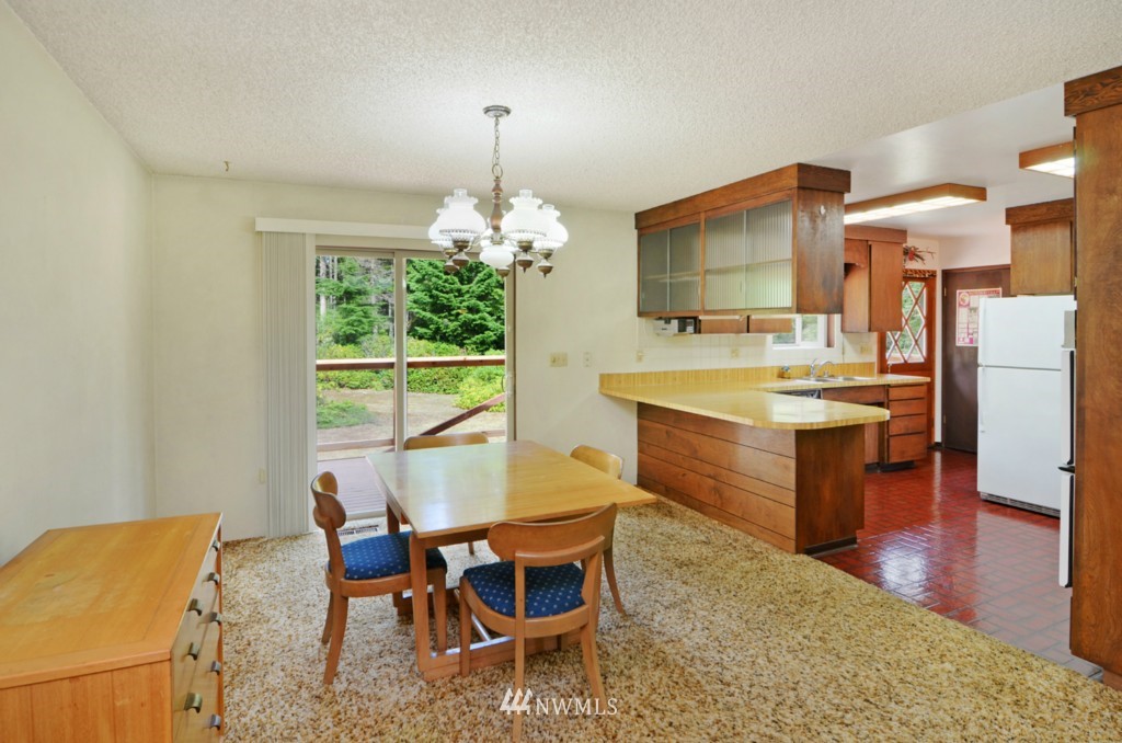 1260 Northwest Thompson Road Poulsbo, WA 98370 - Photo 6 of 24 Gallery Image 6