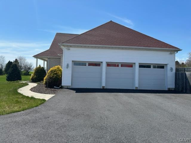 3926 Blacksmith Road New Tripoli, PA 18066 - Photo 9 of 49 Gallery Image 9