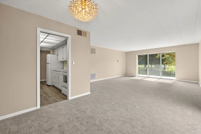 $199,900 | 5300 Walnut Avenue, Unit 12B, Downers Grove, IL 60515