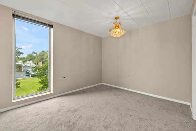 $199,900 | 5300 Walnut Avenue, Unit 12B, Downers Grove, IL 60515