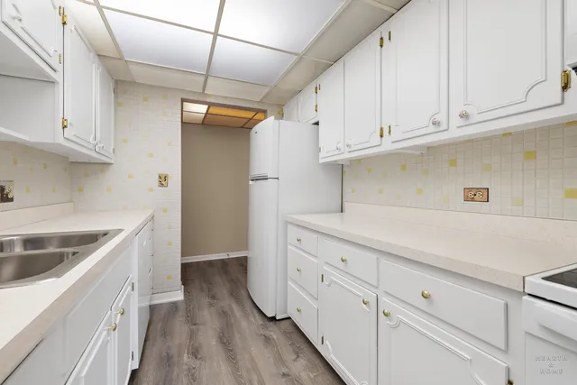 $199,900 | 5300 Walnut Avenue, Unit 12B, Downers Grove, IL 60515