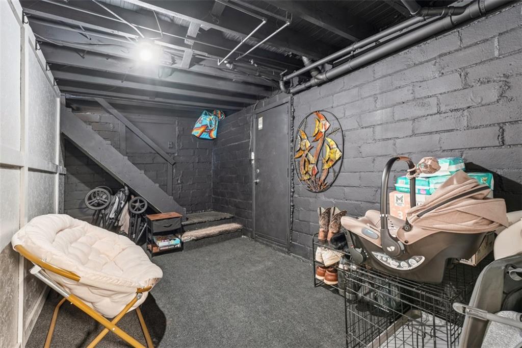 1048 Unity Trestle Road Pittsburgh, PA 15239 - Photo 23 of 38 Gallery Image 23