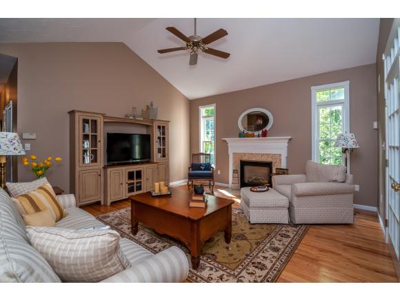 28 Bush Hill Road Pelham, NH 03076 - Photo 11 of 36