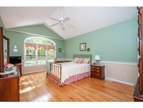 28 Bush Hill Road Pelham, NH 03076 - Photo 15 of 36