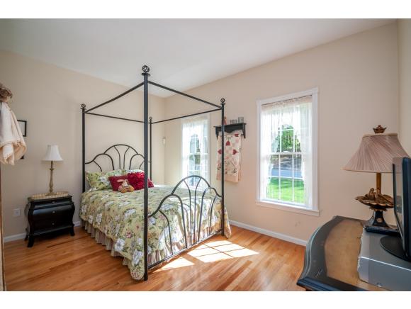 28 Bush Hill Road Pelham, NH 03076 - Photo 25 of 36