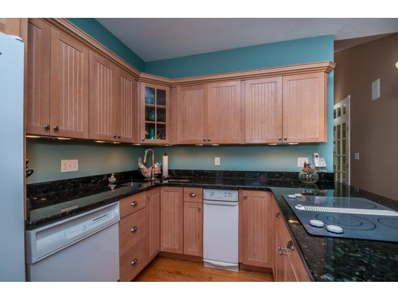 28 Bush Hill Road Pelham, NH 03076 - Photo 6 of 36