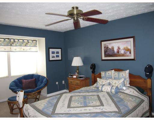 547 Hunters Path Road Bridgeville, PA 15017 - Photo 10 of 14 Master Bedroom.