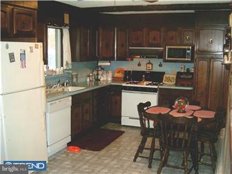 2330 Stanton Avenue Franklinville, NJ 08322 - Photo 3 of 10 Kitchen