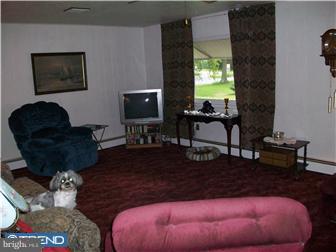2330 Stanton Avenue Franklinville, NJ 08322 - Photo 6 of 10 Living Room