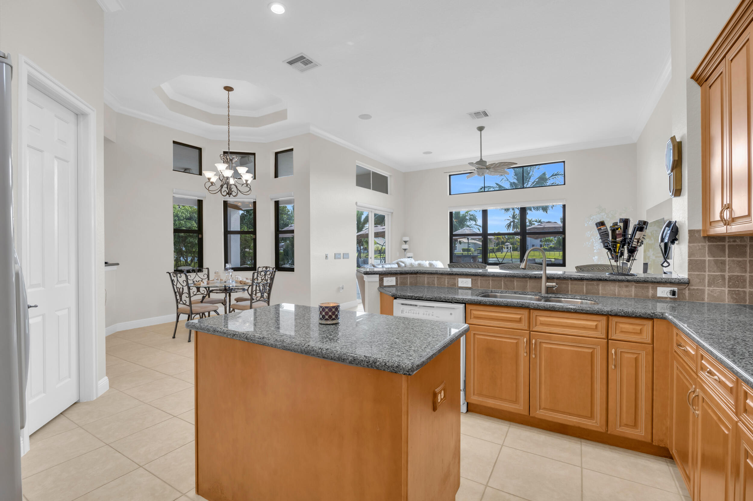 15182 Southwest 35th Street Davie, FL 33331 - Photo 22 of 53 Kitchen