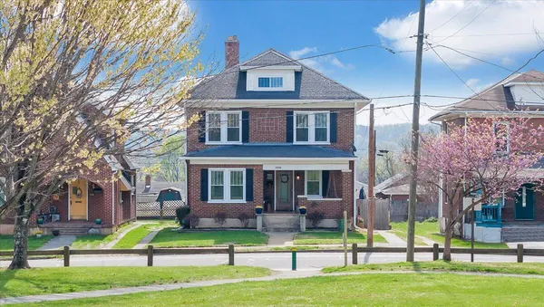 $344,950 | 1518 Langhorne Street Southeast, Roanoke, VA 24013