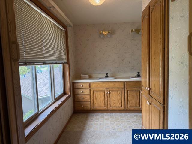 1344 Regency Drive Eugene, OR 97401 - Photo 26 of 49