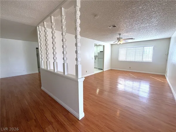 $2,490 | 3780 Leisure Lane, Las Vegas, NV 89103