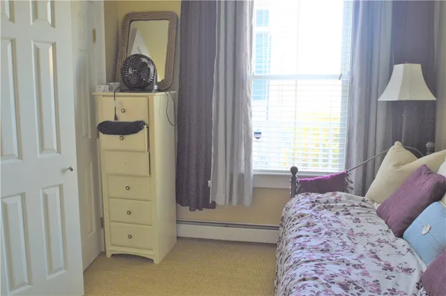 $2,600 | 398 Wolcott Avenue, Unit 9, Middletown, RI 02842