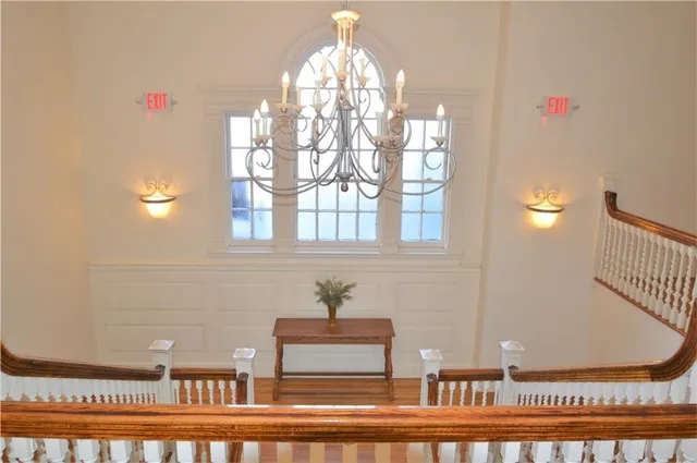 $2,600 | 398 Wolcott Avenue, Unit 9, Middletown, RI 02842