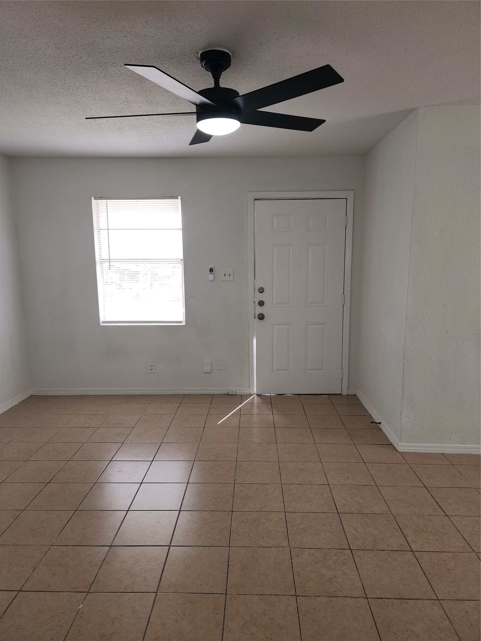 14033 Garber Lane, Unit 3 Houston, TX 77015 - Photo 5 of 12