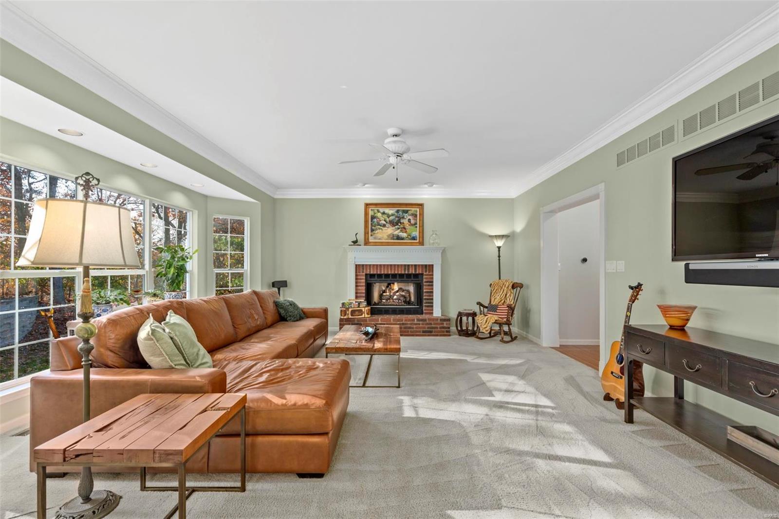 812 Castle Ridge Court Ballwin, MO 63021 - Photo 16 of 41 Gallery Image 16