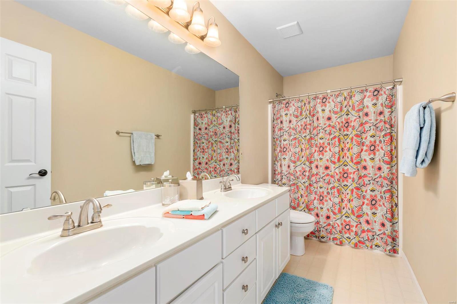812 Castle Ridge Court Ballwin, MO 63021 - Photo 30 of 41 Gallery Image 30