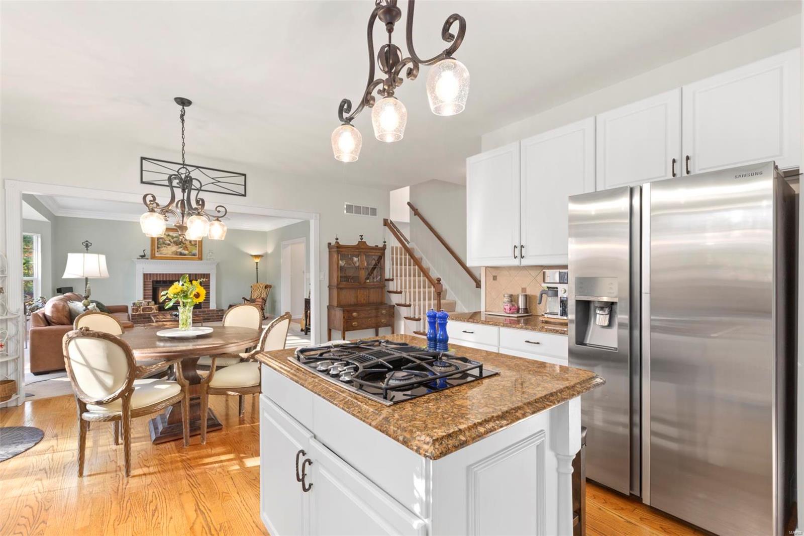 812 Castle Ridge Court Ballwin, MO 63021 - Photo 10 of 41 Gallery Image 10