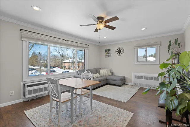 $259,000 | 294 Edmunton Drive, Unit K18, North Babylon, NY 11703