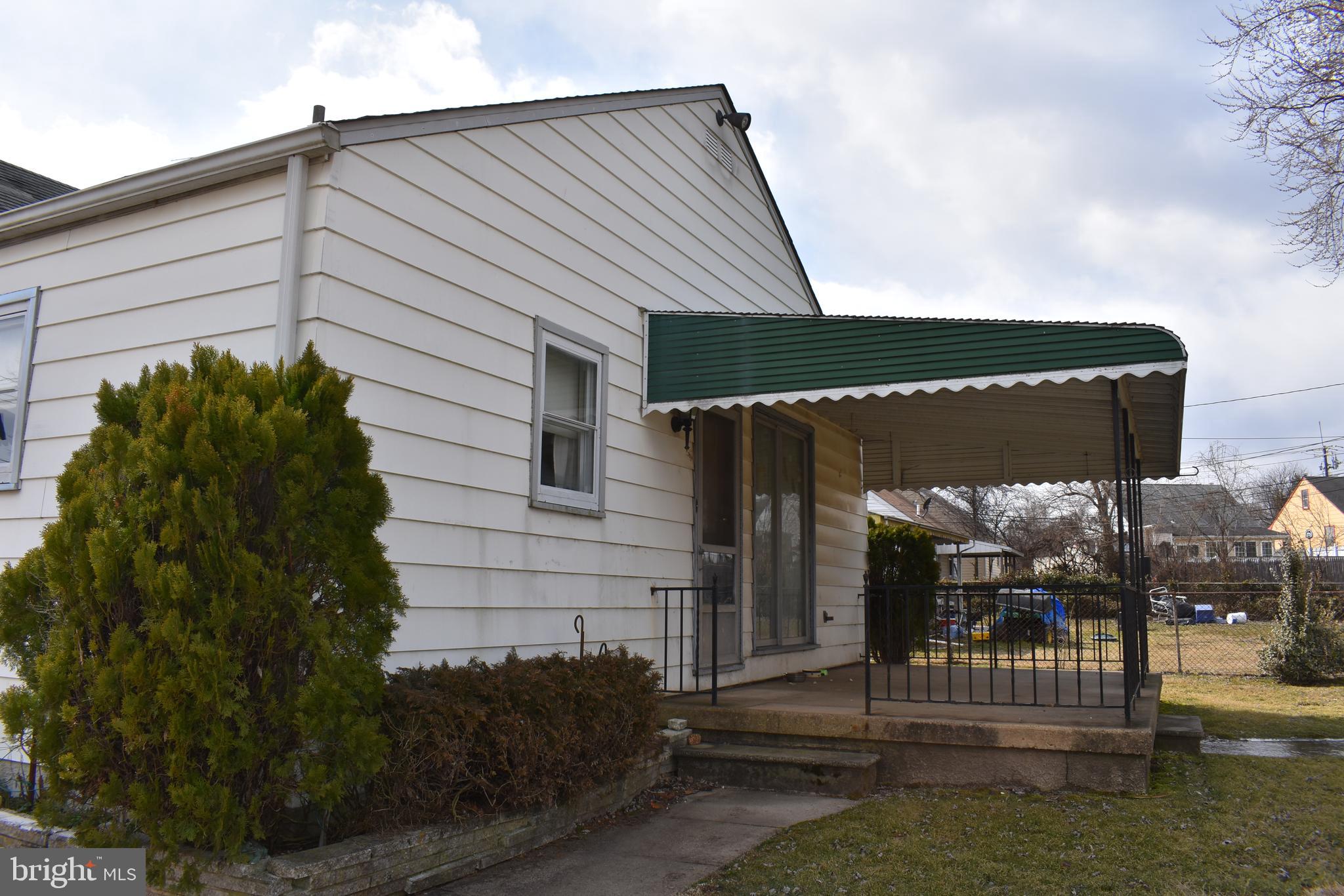 5406 Radecke Avenue Baltimore, MD 21206 - Photo 7 of 33 Enjoy Your Covered Patio