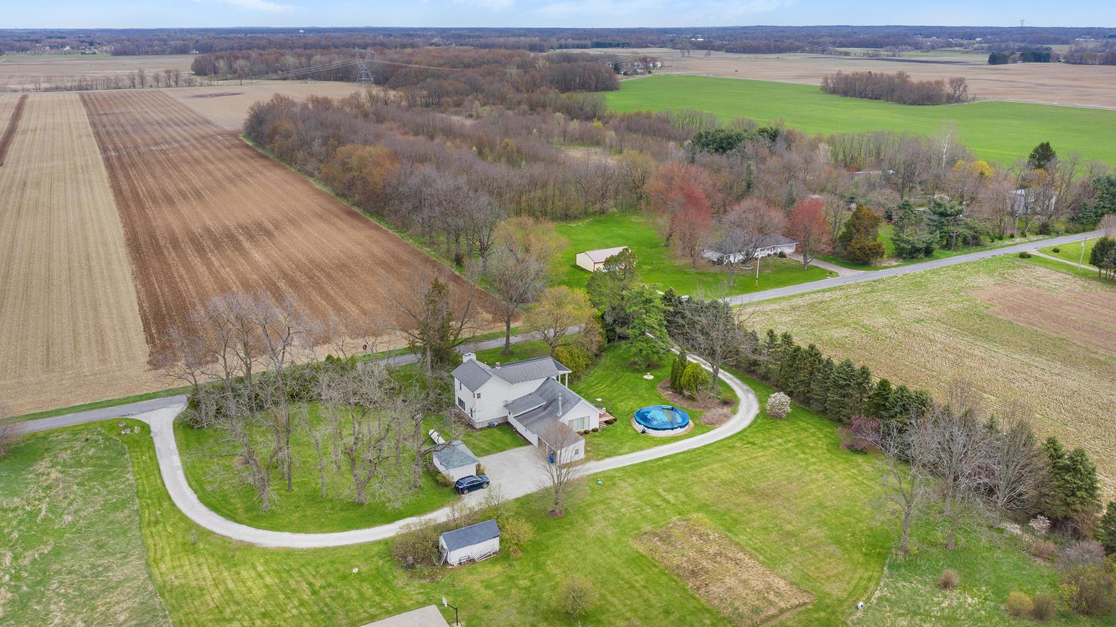 29400 Rankert Road Walkerton, IN 46574 - Photo 5 of 36