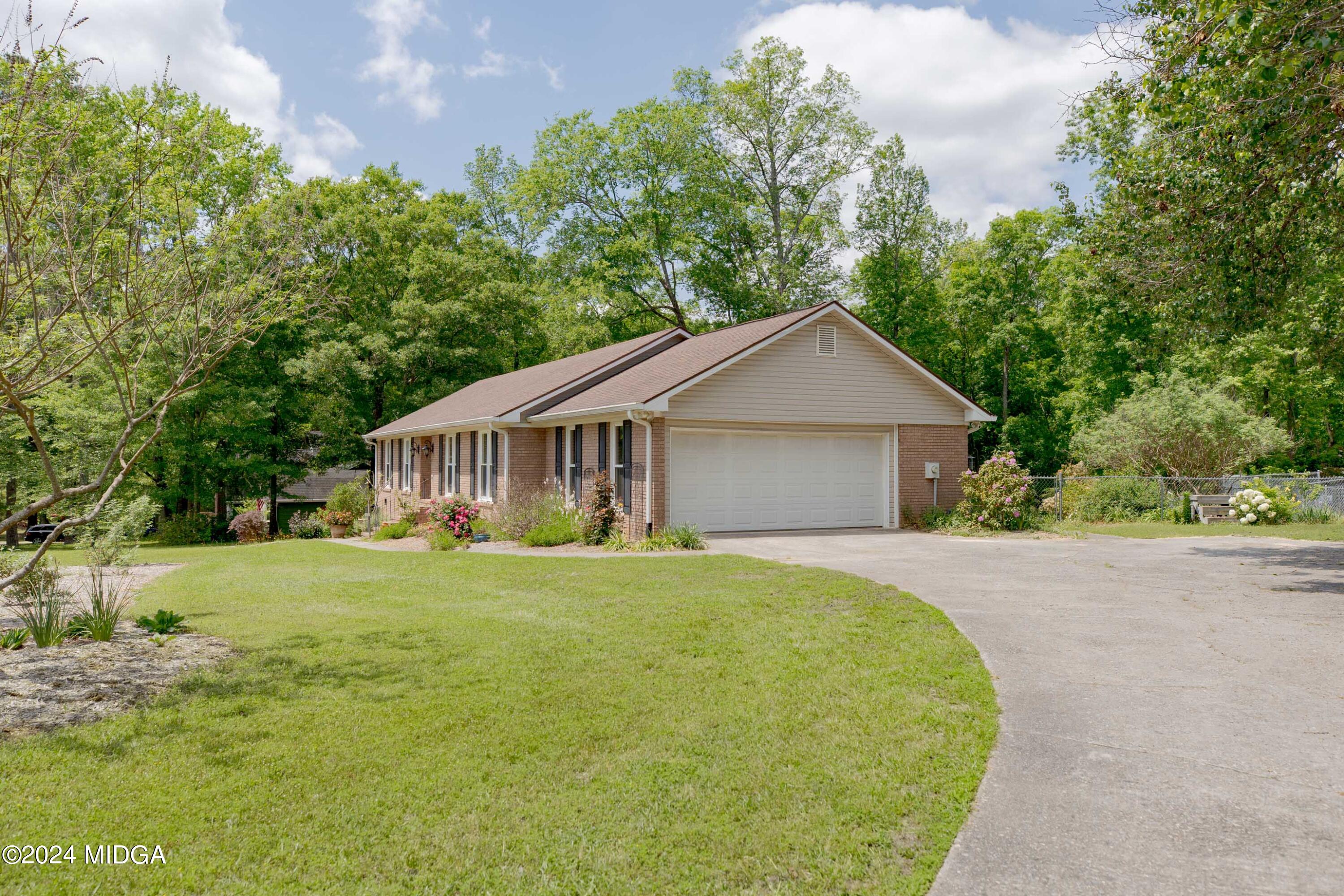 362 Stone Edge Road Macon, GA 31210 - Photo 4 of 68 363StoneEdge-4