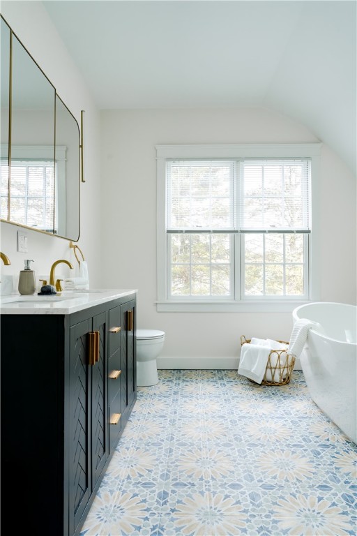 304 3rd Beach Road Middletown, RI 02842 - Photo 13 of 50