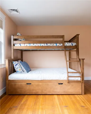 $4,200 | 304 3rd Beach Road, Middletown, RI 02842