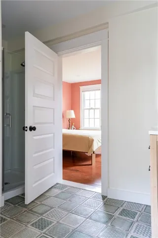 $4,200 | 304 3rd Beach Road, Middletown, RI 02842