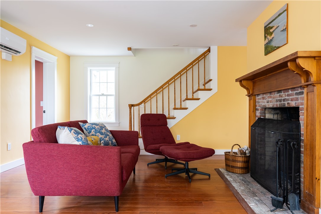 304 3rd Beach Road Middletown, RI 02842 - Photo 26 of 50