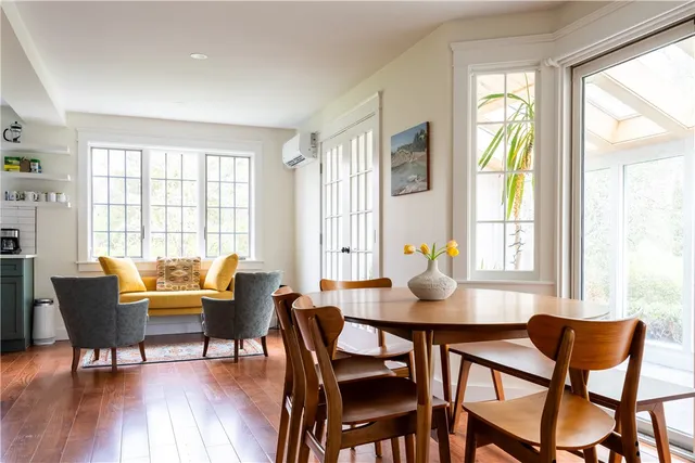 $4,200 | 304 3rd Beach Road, Middletown, RI 02842