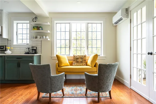 $4,200 | 304 3rd Beach Road, Middletown, RI 02842