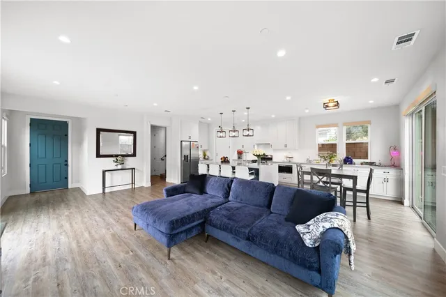 $1,135,900 | 2010-2010 Brentwood Place, Claremont, CA 91711