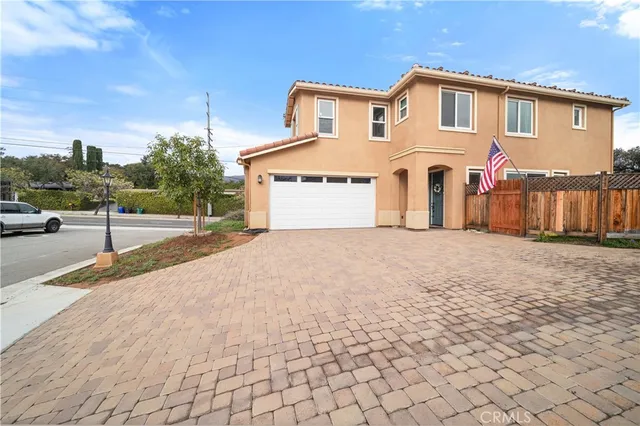 $1,135,900 | 2010-2010 Brentwood Place, Claremont, CA 91711
