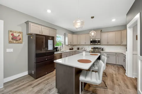 $564,000 | 203 Strongpoint Drive, Hendersonville, TN 37075