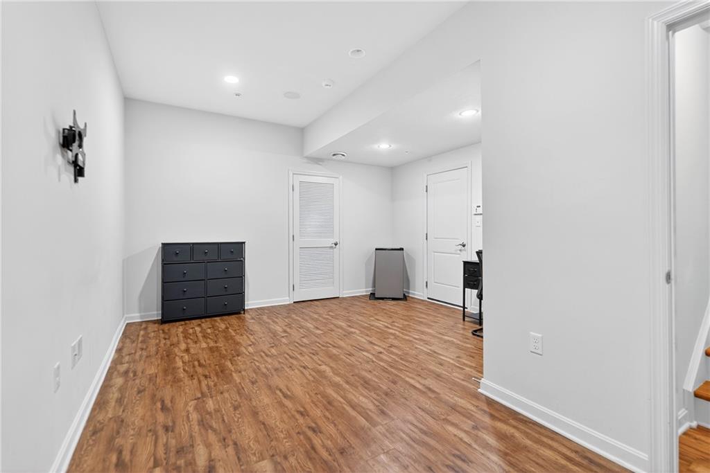 4709 Wallingford Street Pittsburgh, PA 15213 - Photo 29 of 39 a view of empty room with wooden floor