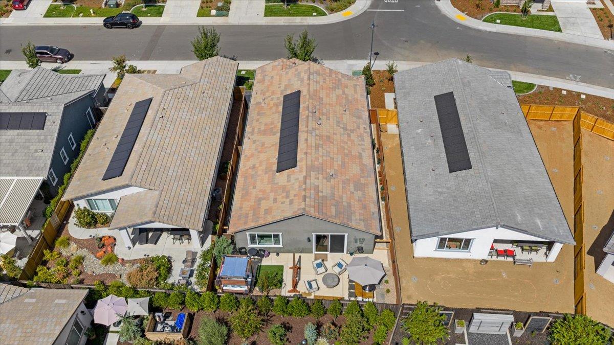 823 Riley Lane Lincoln, CA 95648 - Photo 43 of 52 an aerial view of a house with swimming pool