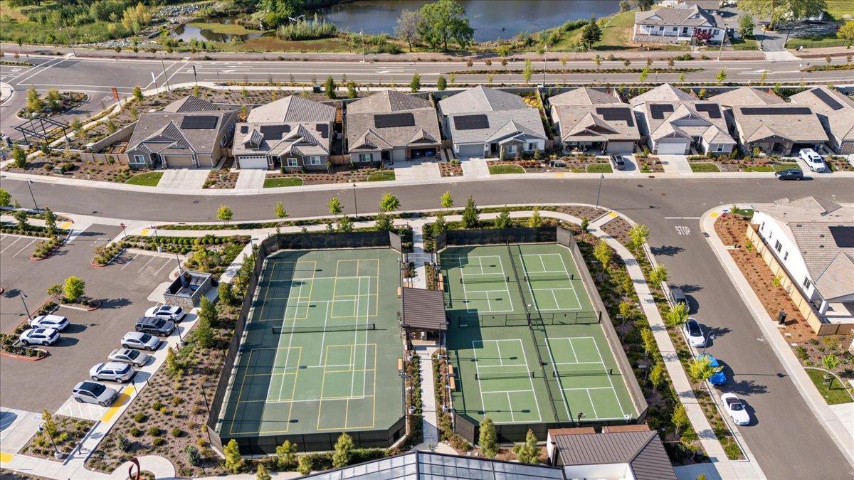 823 Riley Lane Lincoln, CA 95648 - Photo 48 of 52 view of a building