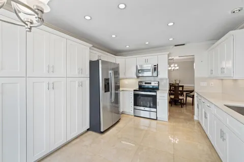 $558,000 | 65 Balfour Road East, Palm Beach Gardens, FL 33418